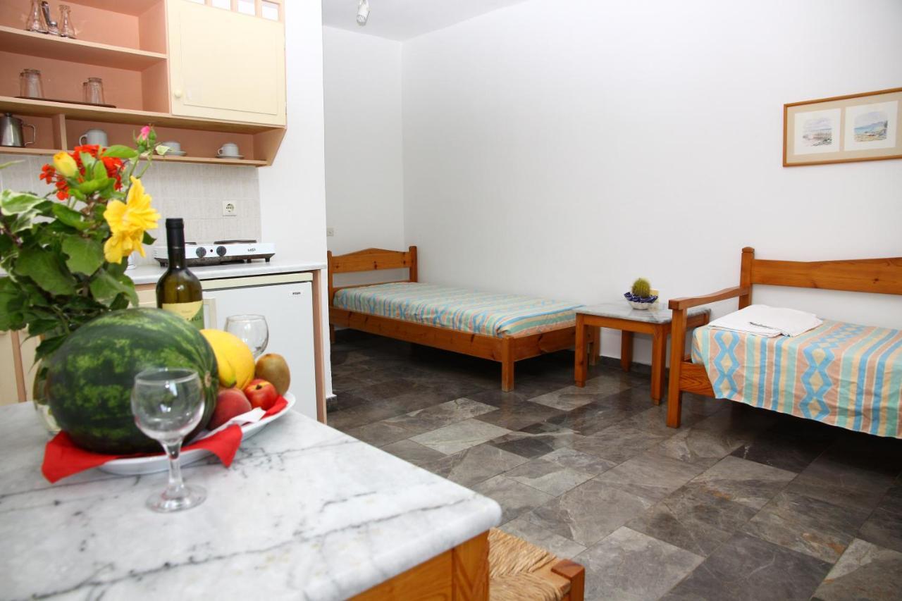 Camari Garden Hotel Apartments Gerani Chanion Eksteriør billede