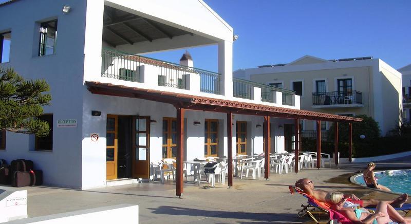 Camari Garden Hotel Apartments Gerani Chanion Eksteriør billede