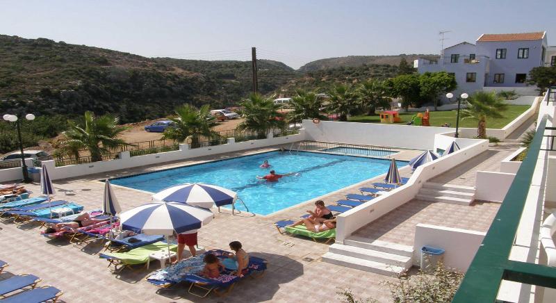 Camari Garden Hotel Apartments Gerani Chanion Eksteriør billede